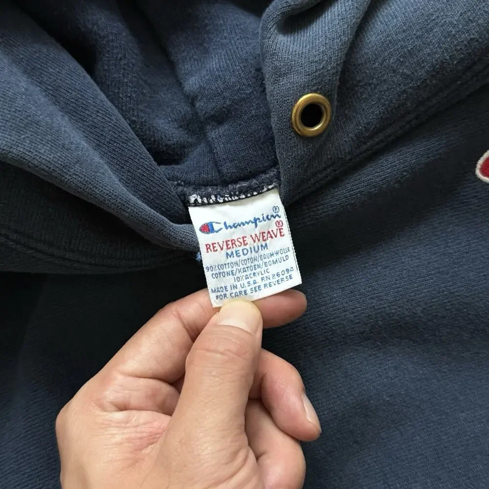 Vintage 90’s Champion Reverse Weave Navy Blue Sweatshirt Hoodie USA Size Medium